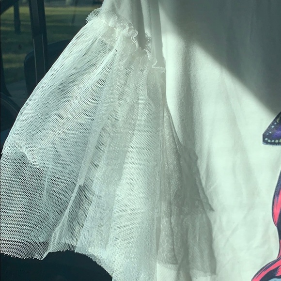 T shirt - Picture 2 of 3